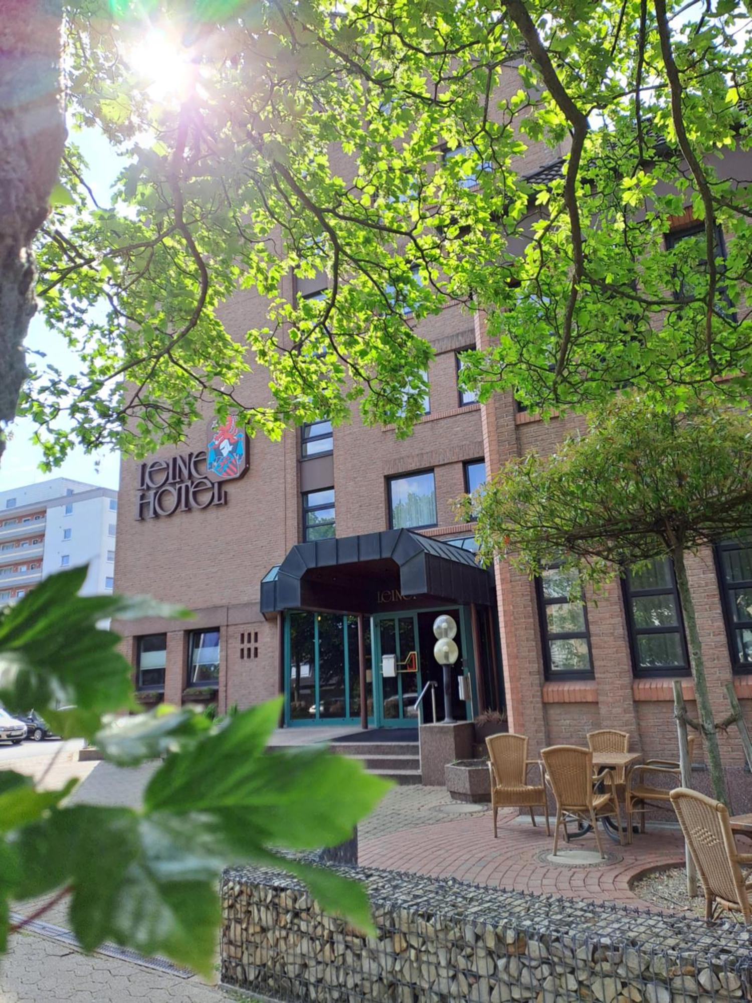 Leine Hotel Pattensen Exterior photo