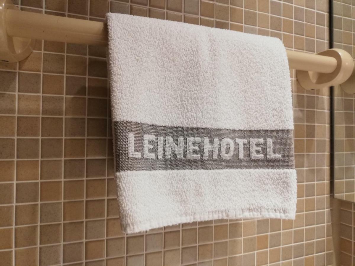 Leine Hotel Pattensen Exterior photo